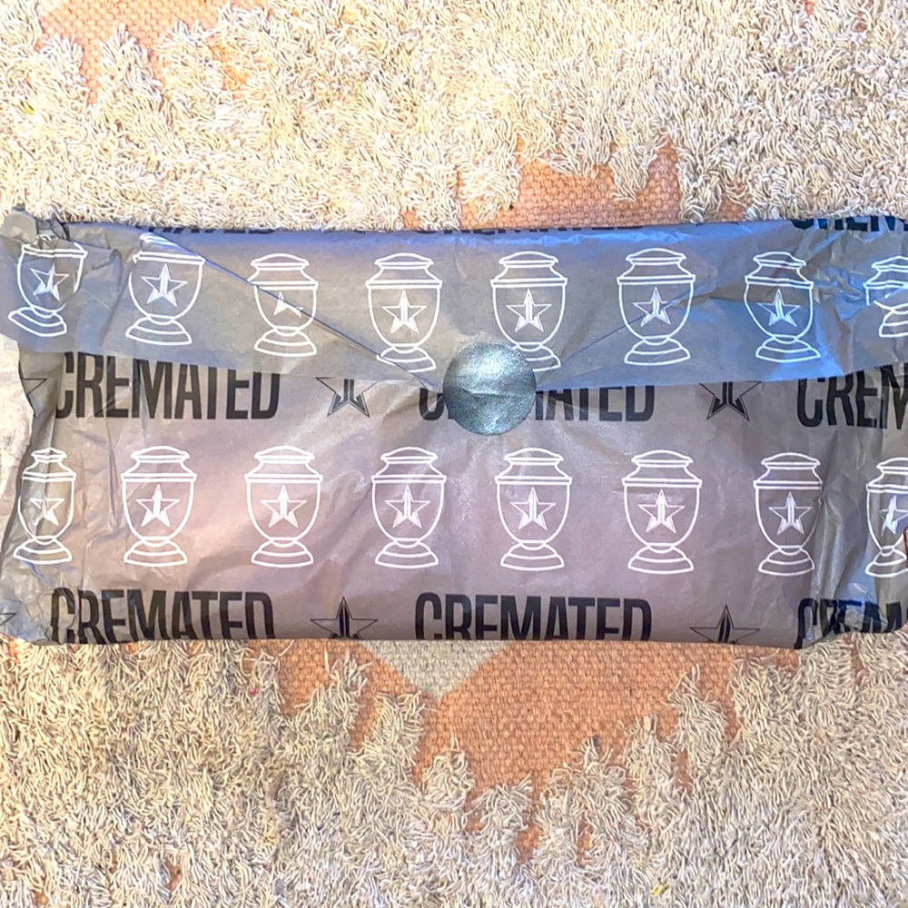 Jeffree Star Cremated Palette New